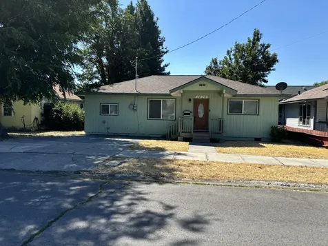 2426 Radcliffe Avenue Klamath Falls OR 97601