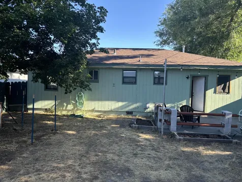 2426 Radcliffe Avenue Klamath Falls OR 97601