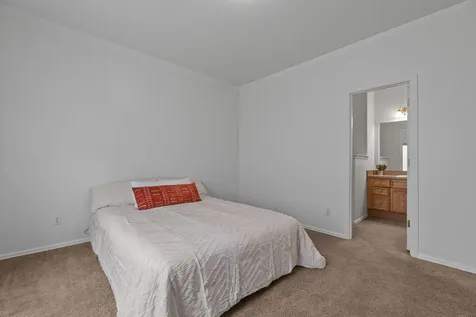 61209 Larkspur Loop Bend OR 97702