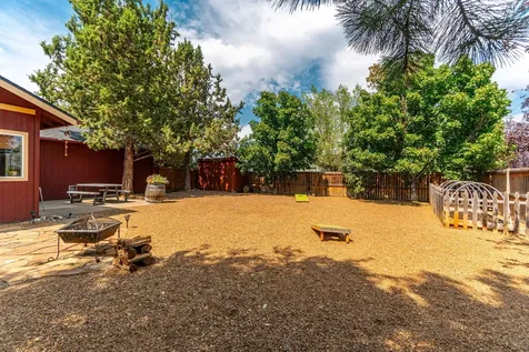 61209 Larkspur Loop Bend OR 97702