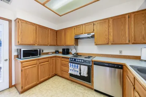 169 N Wightman Street Ashland OR 97520