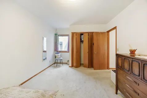 169 N Wightman Street Ashland OR 97520