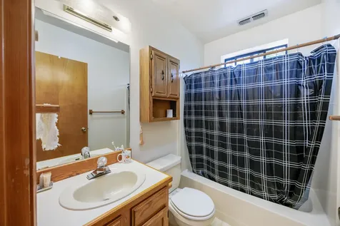 169 N Wightman Street Ashland OR 97520