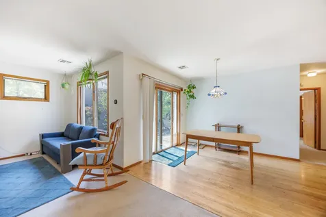169 N Wightman Street Ashland OR 97520