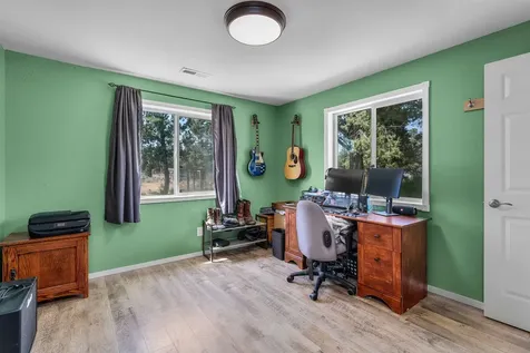 2053 NW 98th Lane Redmond OR 97756