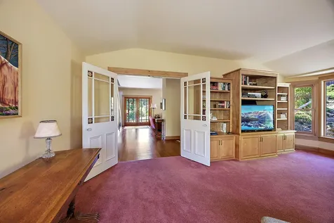 1835 Ashland Mine Road Ashland OR 97520