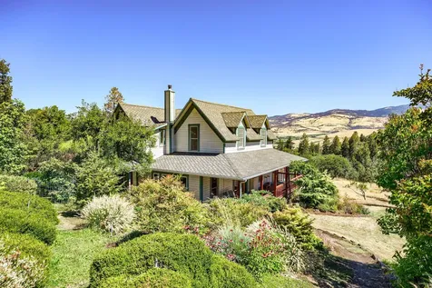 1835 Ashland Mine Road Ashland OR 97520
