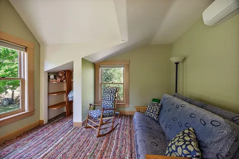 1835 Ashland Mine Road Ashland OR 97520