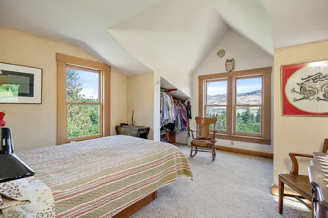 1835 Ashland Mine Road Ashland OR 97520