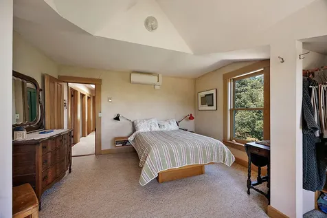 1835 Ashland Mine Road Ashland OR 97520