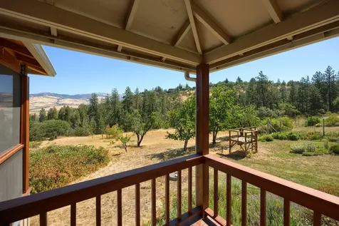 1835 Ashland Mine Road Ashland OR 97520
