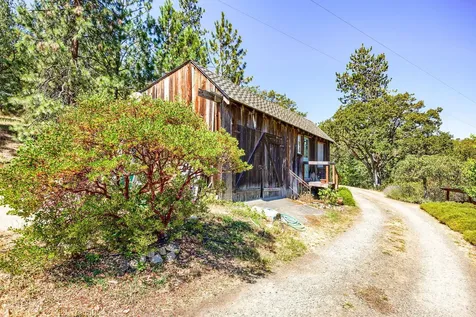 1835 Ashland Mine Road Ashland OR 97520