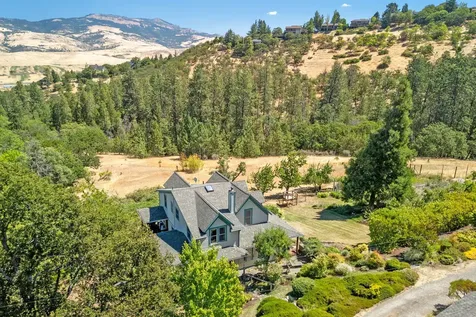 1835 Ashland Mine Road Ashland OR 97520