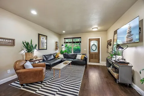 119 Eagle Trace Drive Medford OR 97504