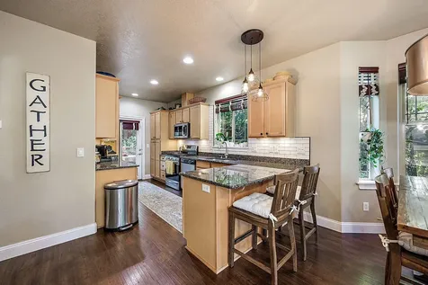 119 Eagle Trace Drive Medford OR 97504