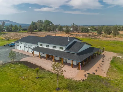 2185 SW 55th Street Redmond OR 97756