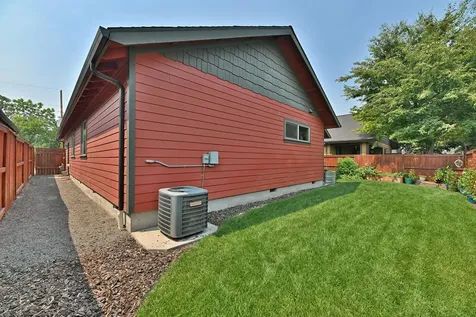 2758 Cummings Lane Medford OR 97501