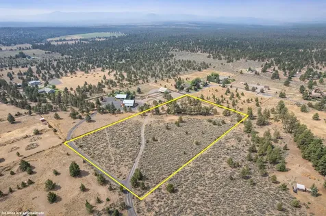 67153 Harrington Loop Road Bend OR 97703