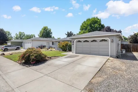 1574 Dixie Lane Medford OR 97501