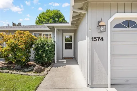 1574 Dixie Lane Medford OR 97501