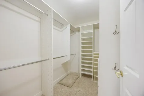 124 Walnut Place Phoenix OR 97535