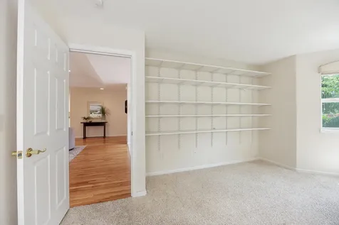 124 Walnut Place Phoenix OR 97535