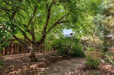 124 Walnut Place Phoenix OR 97535