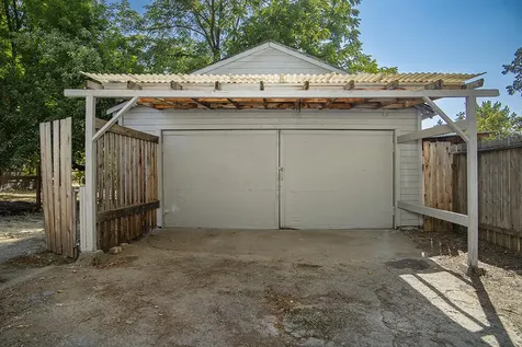 915 SW Oak Street Grants Pass OR 97526