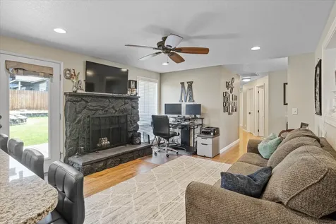 2994 Provincial Street Medford OR 97504