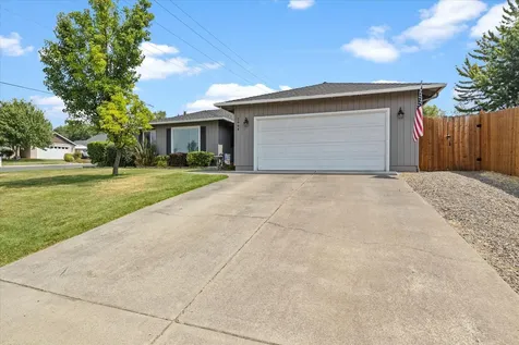 2994 Provincial Street Medford OR 97504