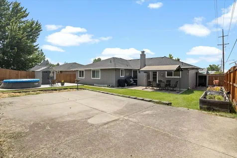 2994 Provincial Street Medford OR 97504