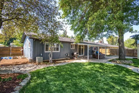 1201 Loal Street Medford OR 97501