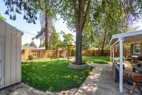 1201 Loal Street Medford OR 97501