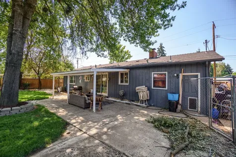 1201 Loal Street Medford OR 97501