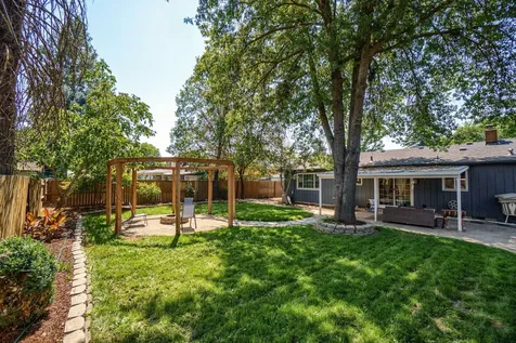 1201 Loal Street Medford OR 97501