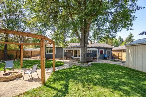 1201 Loal Street Medford OR 97501