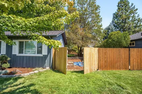 1201 Loal Street Medford OR 97501