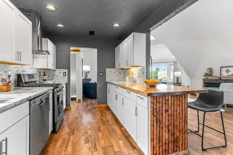 219 Stoneway Drive NW Salem OR 97304