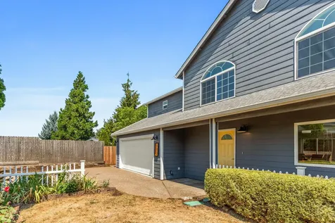 972 Whitetail Deer Street NW Salem OR 97304