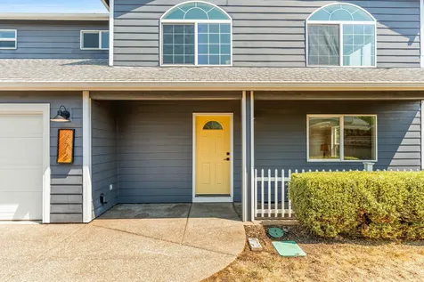 972 Whitetail Deer Street NW Salem OR 97304