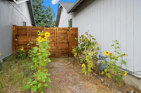 62629 Hawkview Road Bend OR 97701