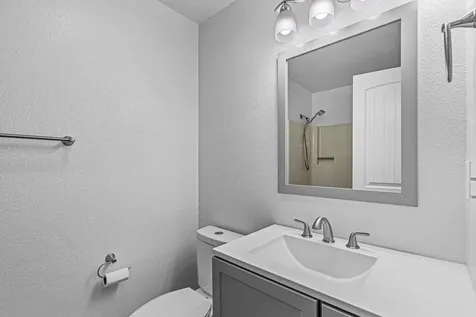 1338 Flower Street Medford OR 97504