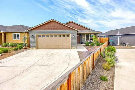 2829 Caster Lane Medford OR 97501