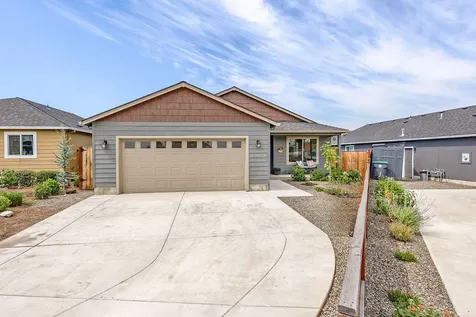 2829 Caster Lane Medford OR 97501