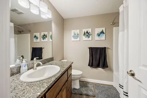 2829 Caster Lane Medford OR 97501