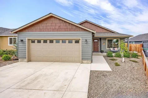 2829 Caster Lane Medford OR 97501