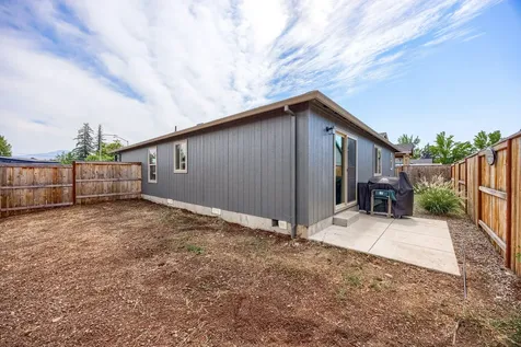 2829 Caster Lane Medford OR 97501