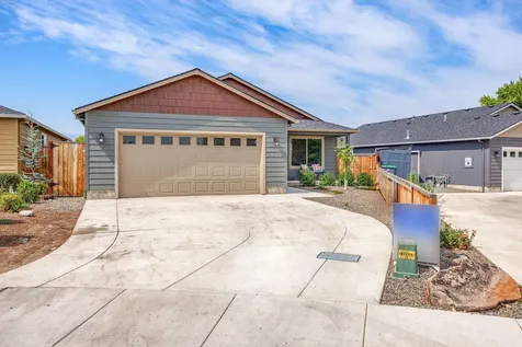 2829 Caster Lane Medford OR 97501