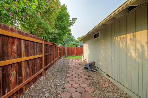 3348 Delta Waters Road Medford OR 97504