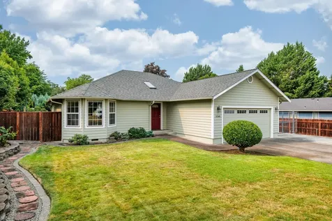 3348 Delta Waters Road Medford OR 97504